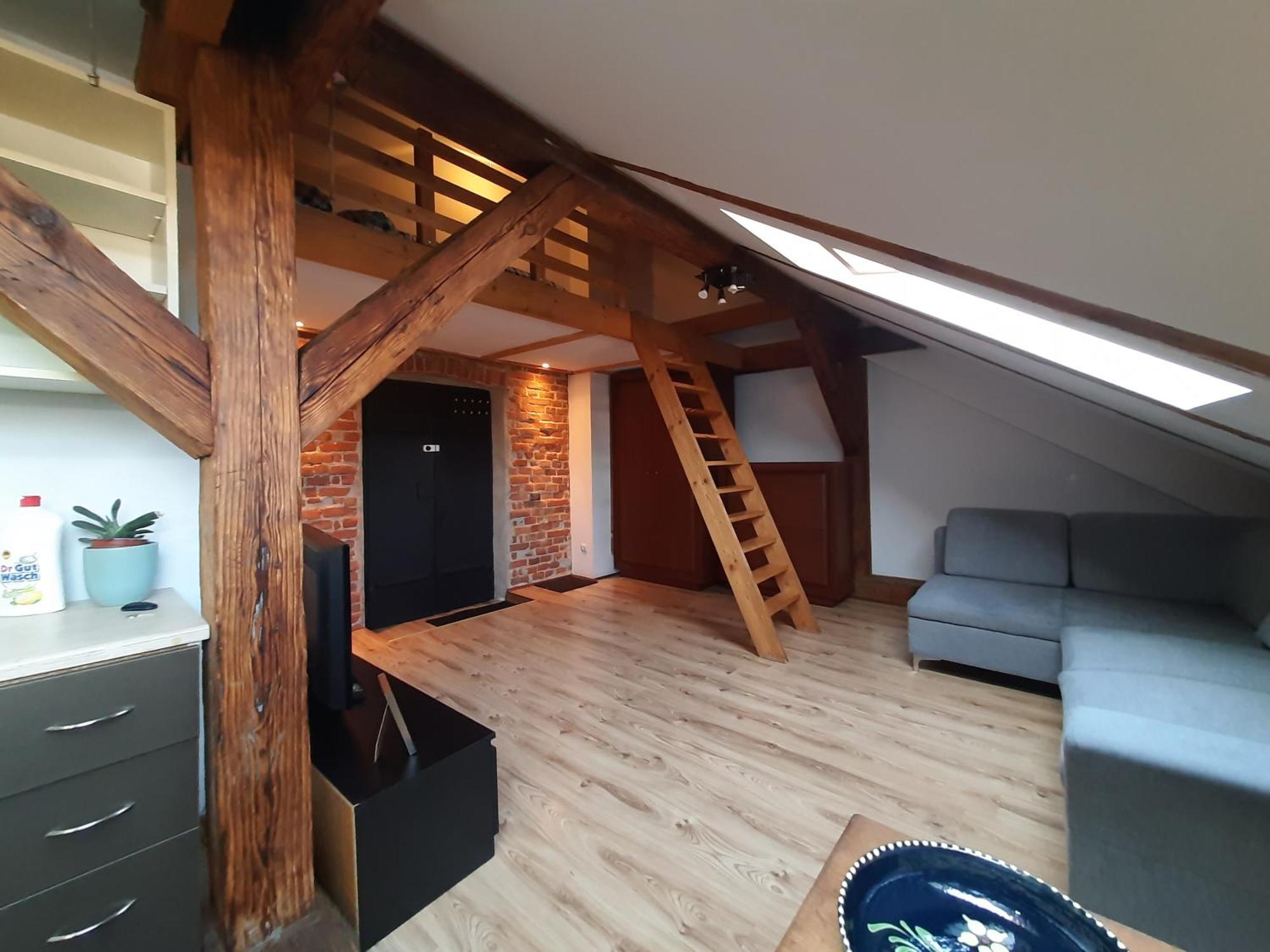 Klimatyczne Poddasze Apartment Jaroslaw
